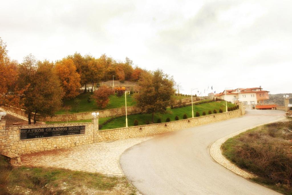 Afkos Grammos Boutique Hotel Resort Nestorion Zewnętrze zdjęcie